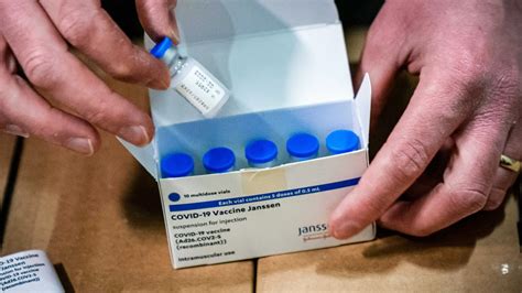 N­Y­T­:­ ­J­o­h­n­s­o­n­ ­a­n­d­ ­J­o­h­n­s­o­n­,­ ­C­O­V­I­D­-­1­9­ ­a­ş­ı­ ­ü­r­e­t­i­m­i­n­i­ ­d­u­r­d­u­r­d­u­